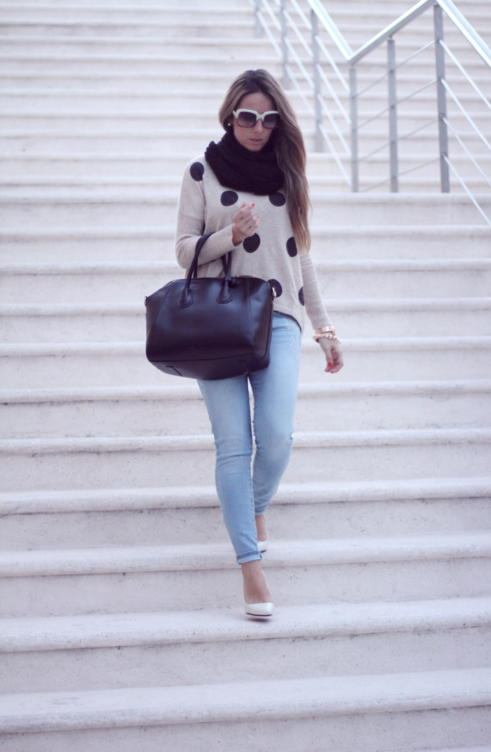 Mónica Sors jeans fashion blog Mes Voyages à Paris