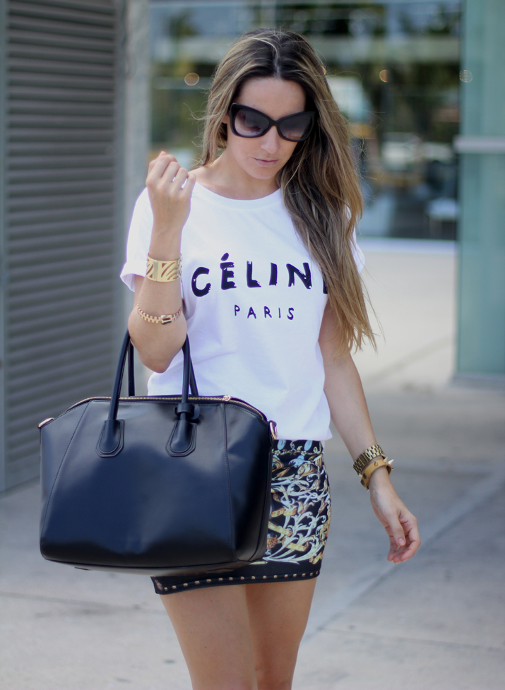 look con camiseta de Celine (3)