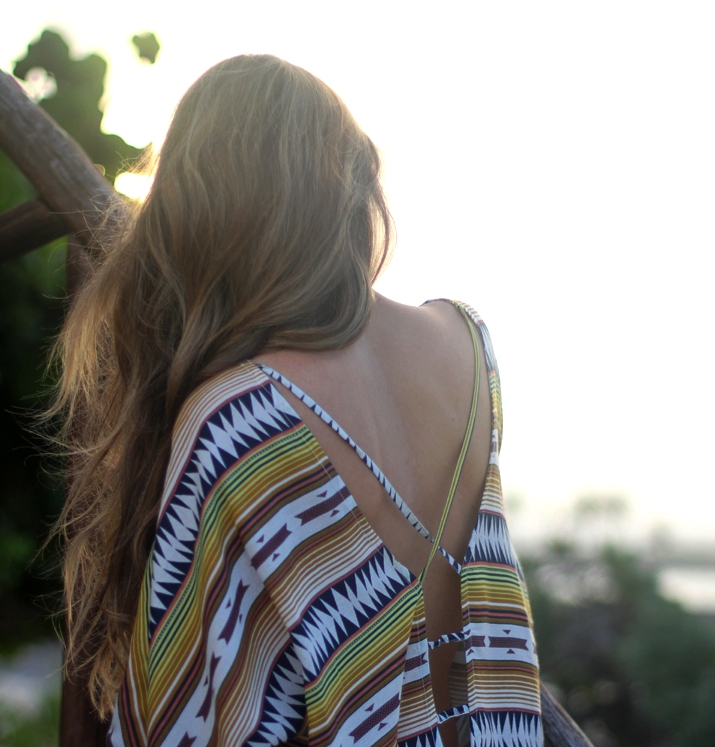 Boho look, open back top, tribal print, fashion blogger, Mónica Sors, Mes Voyages à Paris, Mexico, Riviera Maya, look